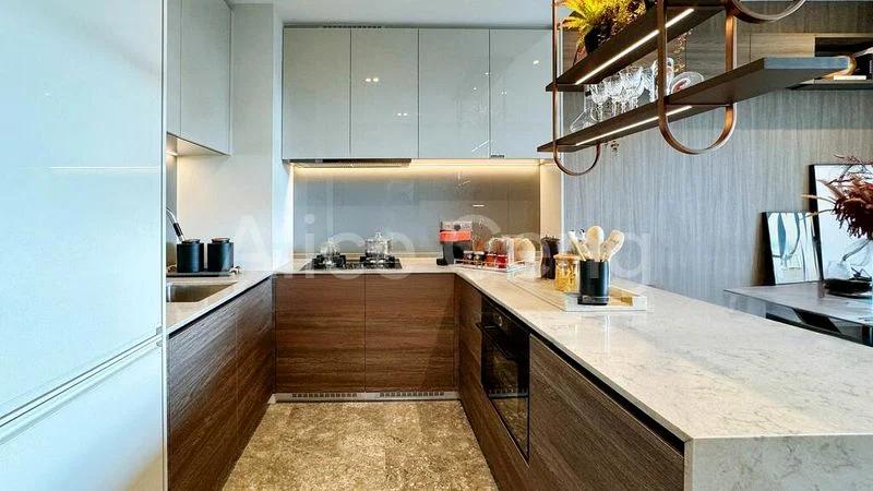 2 Bed Condo for Sale in  8 Napier - Image 1